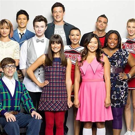 Glee: Seasons 1.